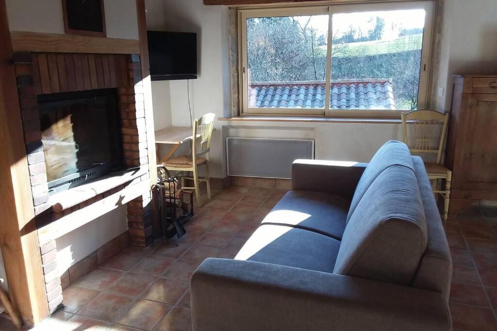 Loft La Rose Desiree Gite 3 Etoiles Chalencon Dış mekan fotoğraf